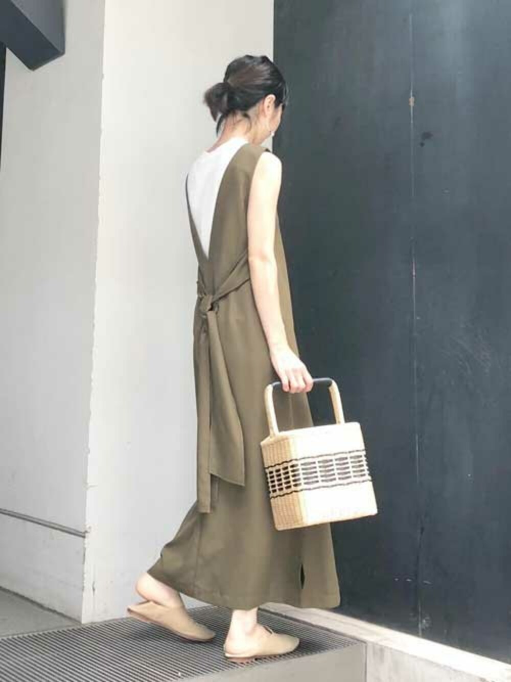 NANO universe（ナノユニバース）の「バックリボンサイドスリット  