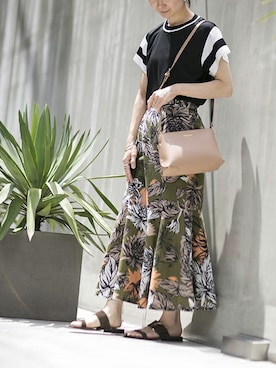 「MAURO de BARI（マウロディバリ）のアイテム」を使った、nano・universe lady's webeditorさん（レディース・158cm）の夏コーディネート