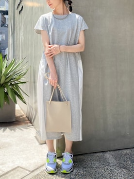 「アイテム（スニーカー、イエロー系）」を使った、nano・universe lady's webeditorさん（レディース・158cm）の夏コーディネート