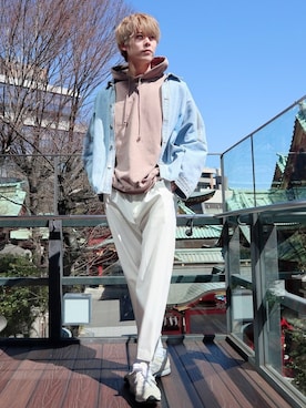 「DOOPZ（ドープス）のアイテム（パーカー）」を使った、ひろきさん（メンズ・178cm）の春コーディネート