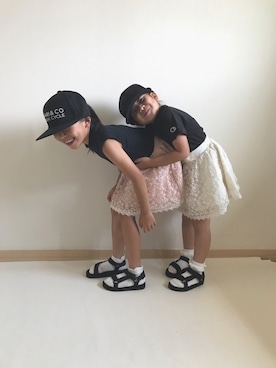 「axes femme（アクシーズファム）のアイテム（スカート）」を使った、mocoさん（キッズ・110cm）の夏コーディネート