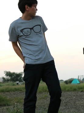 「no brand（ノーブランド）のアイテム（Tシャツ/カットソー、グレー系）」を使った、hihihihihiさん（メンズ・175cm）の秋コーディネート