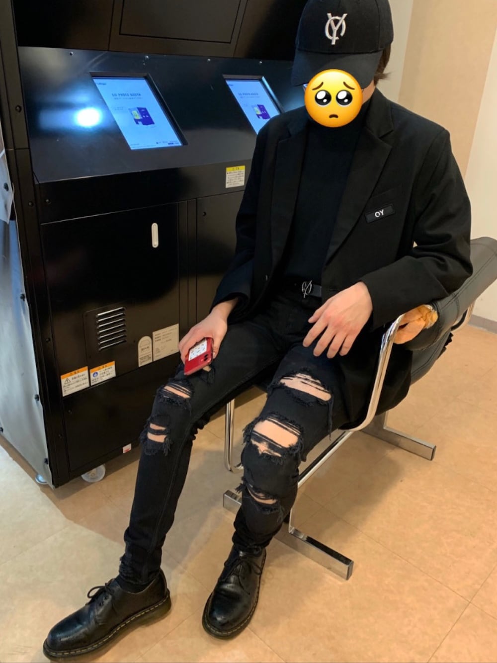 OY（オーワイ）の「背中ボタンデザインテーラードジャケット 