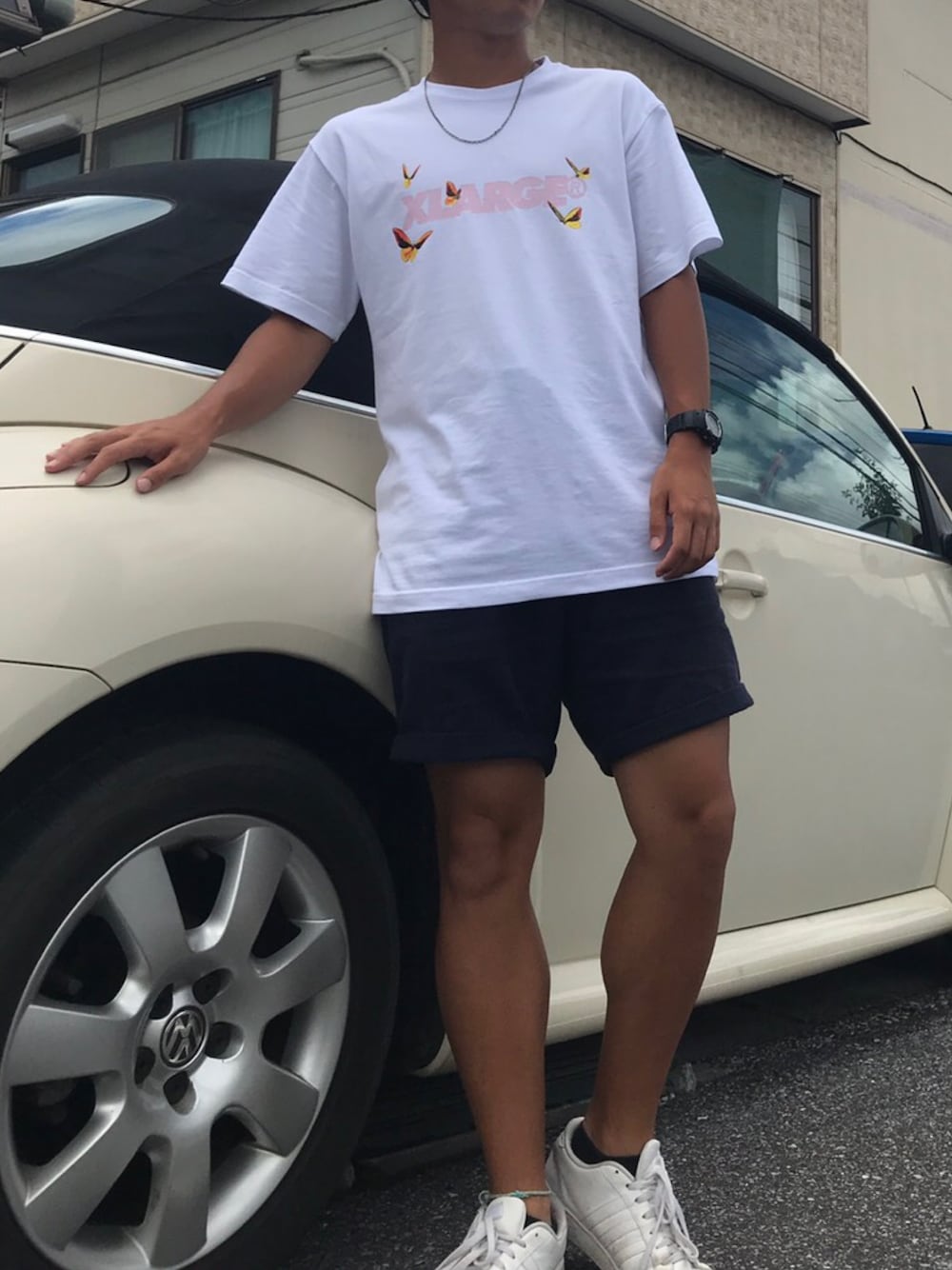 「summer、XLARGE、adidas、H&M、G-SHOCK、ハーフパンツ、高校生、おしゃれさんと繋がりたい」｜「XLARGEのS/S TEE FLUTTERS STANDARD LOGO（Tシャツ/カットソー、ホワイト系）」を使った、Tatsuk!さん（メンズ・168cm）の夏コーディネートの1枚目の写真