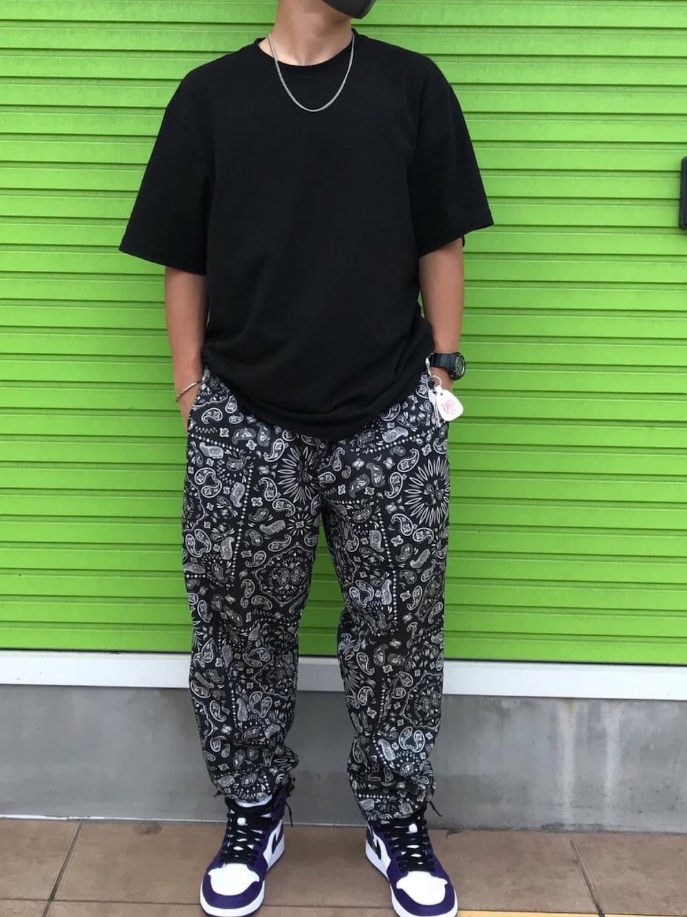 「NIKE、COOKMAN、H&M、高校生、AIR JORDAN、aj1」｜「NIKEのNIKE / "AIR JORDAN 1 RETRO HIGH OG" スニーカー（スニーカー、パープル系）」を使った、Tatsuk!さん（メンズ・168cm）の夏コーディネートの1枚目の写真
