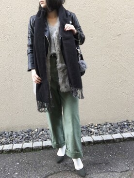 「DouDou（ドゥドゥ）のアイテム（チノパンツ）」を使った、aikoさん（レディース・158cm）の冬コーディネート