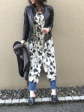 「切りっぱなしデニム」｜「アイテム（その他アウター）」を使った、aikoさん（レディース・158cm）の春コーディネート
