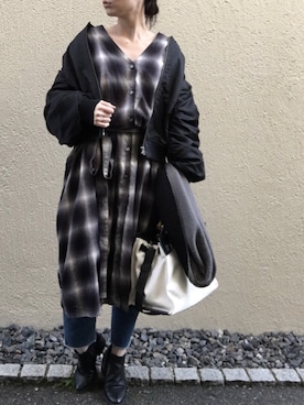 「切りっぱなしデニム」｜「アイテム（ブルゾン）」を使った、aikoさん（レディース・158cm）の秋コーディネート