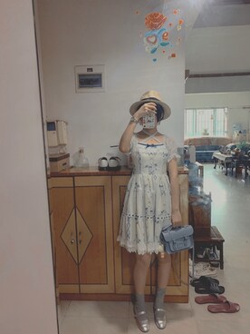 「The Cambridge Satchel Company（ケンブリッジサッチェル）のアイテム（ショルダーバッグ）」を使った、财财子1号さん（レディース・163cm）の夏コーディネート