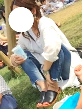 「Ungrid（アングリッド）のフレイドヘムストスリ（デニムパンツ）」を使った、megumiさん（レディース・151cm）の秋コーディネート