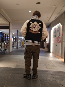 「カーゴパンツコーデ」｜「アイテム（スタジャン）」を使った、Haranoさん（メンズ・181cm）の冬コーディネート