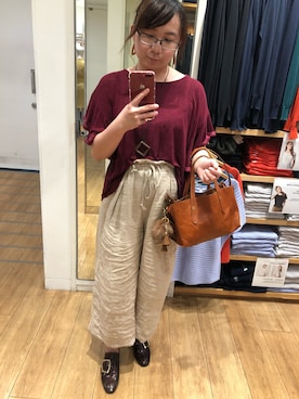 「アイテム（ブーティ、レッド系）」を使った、Rowen Wongさん（レディース・158cm）の春コーディネート