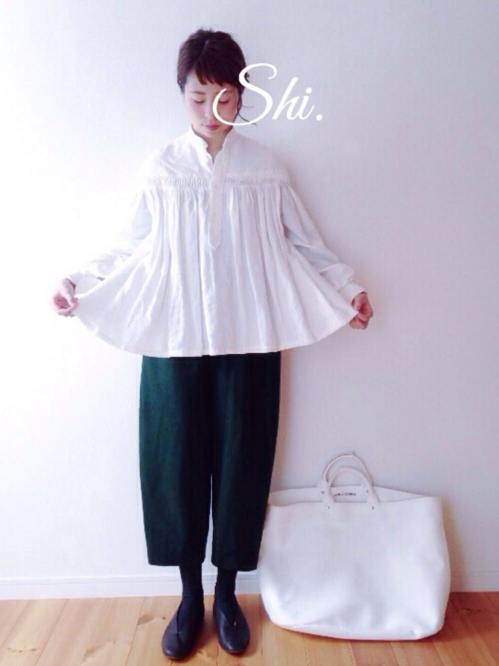「旅行コーデ、温泉、ウールパンツ、arts & science、Scye」｜「VIEILLEの靴（パンプス、ブラック系）」を使った、 s h i.さん（レディース・157cm）の冬コーディネートの1枚目の写真