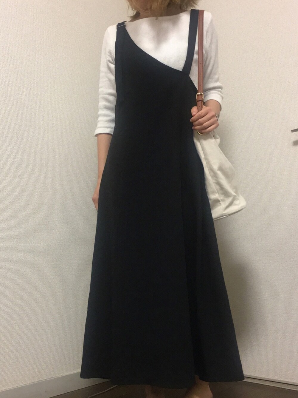 「オトナ女子、リラックススタイル、スニーカーコーデ、シンプル、低身長、おしゃれさんと繋がりたい、ワンショルダーワンピース、ワンショルダー」｜「GORGEのアイテム（ワンピース/ドレス、ブラック系）」を使った、islandtailさん（レディース・150cm）の夏コーディネートの1枚目の写真