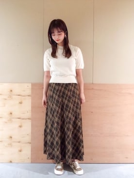 「Lee（リー）のアイテム（ニット/セーター）」を使った、NATSUKI SATOさん（レディース・162cm）の秋コーディネート