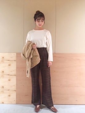 「ハイウエストパンツ」｜「アイテム（ブルゾン）」を使った、NATSUKI SATOさん（レディース・162cm）の秋コーディネート