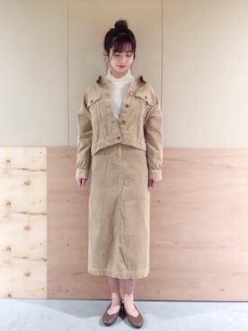 「earth music&ecology（アースミュージックアンドエコロジー）のCOTTON USAコーデュロイ(BIG Gジャン) ＊（ブルゾン）」を使った、NATSUKI SATOさん（レディース・162cm）の秋コーディネート