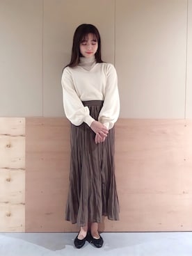 「メロートップス」｜「アイテム（タンクトップ）」を使った、NATSUKI SATOさん（レディース・162cm）の秋コーディネート