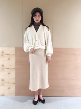 「タイトシルエット」｜「アイテム（帽子）」を使った、NATSUKI SATOさん（レディース・162cm）の冬コーディネート