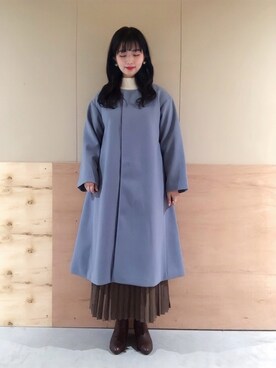 「サックスブルー」｜「アイテム（ノーカラーコート）」を使った、NATSUKI SATOさん（レディース・162cm）の冬コーディネート