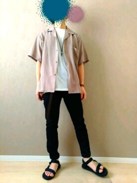 松竹さんの「カラーパレットポケットTシャツ」を使ったコーディネート