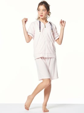 「アイテム（ルームウェア、ピンク系）」を使った、fran de lingerie PRさん（レディース・158cm）の春コーディネート