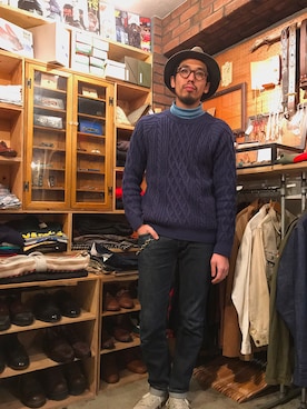 「MILLER（ミラー）のアイテム（Tシャツ/カットソー、ブルー系）」を使った、Hirokazu Kodamaさん（メンズ・178cm）の冬コーディネート