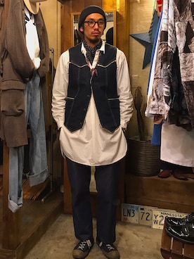 「VINTAGE（ヴィンテージ）のアイテム（シャツ/ブラウス、ホワイト系）」を使った、Hirokazu Kodamaさん（メンズ・178cm）の春コーディネート