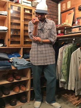 「The Stylist Japan（ザスタイリストジャパン）のアイテム（その他パンツ、グリーン系）」を使った、Hirokazu Kodamaさん（メンズ・178cm）の夏コーディネート