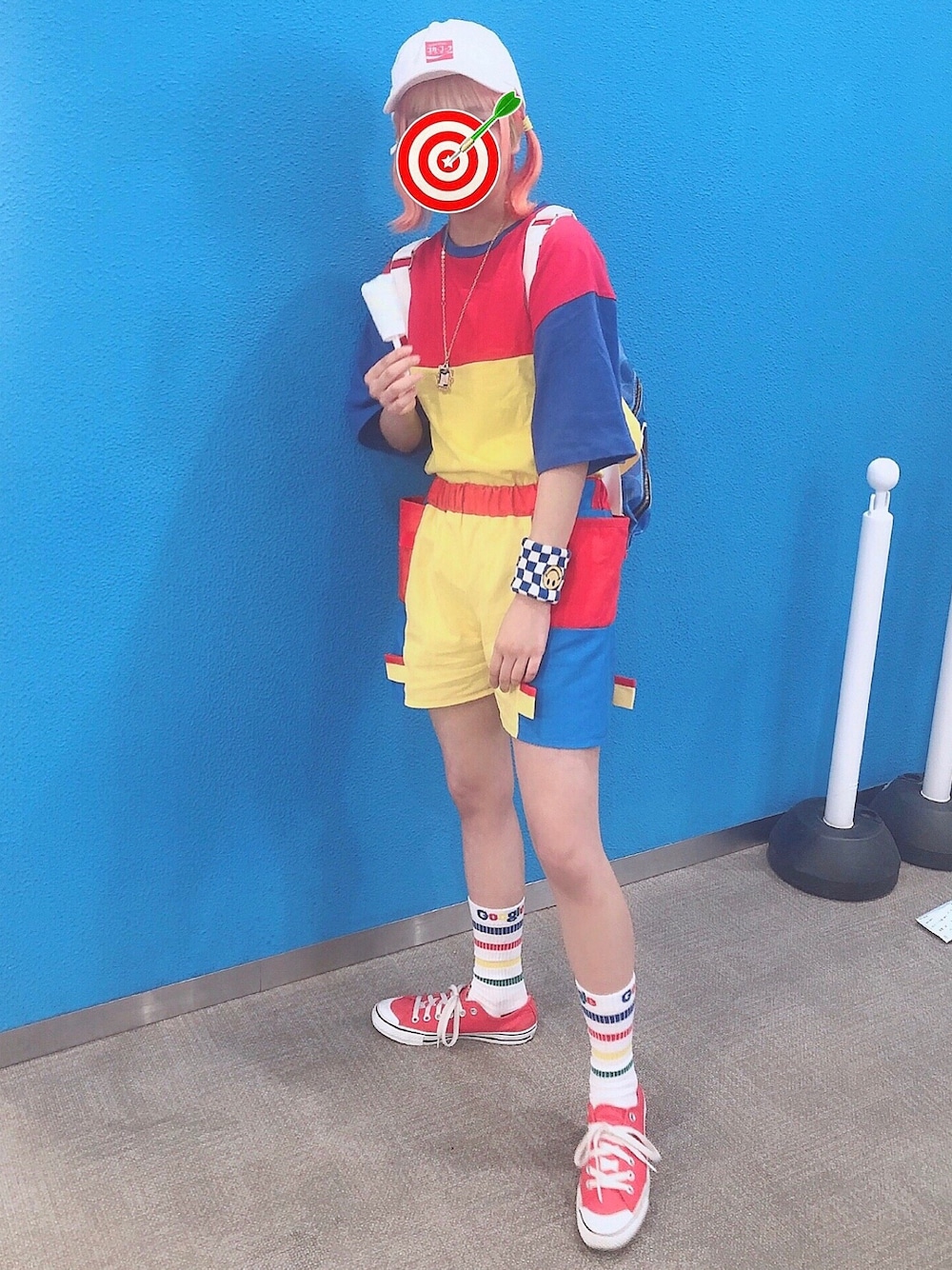 その他のその他パンツを着用したレディースの春コーディネートの1枚目の写真