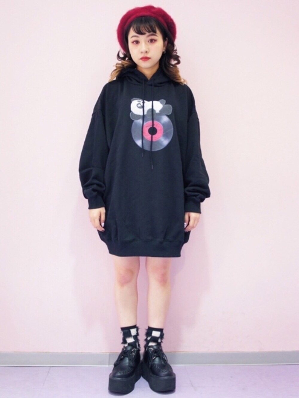 CandyStripperさんの「CANDY RECORDS SWEAT PARKA（Candy Stripper）」を使ったコーディネート