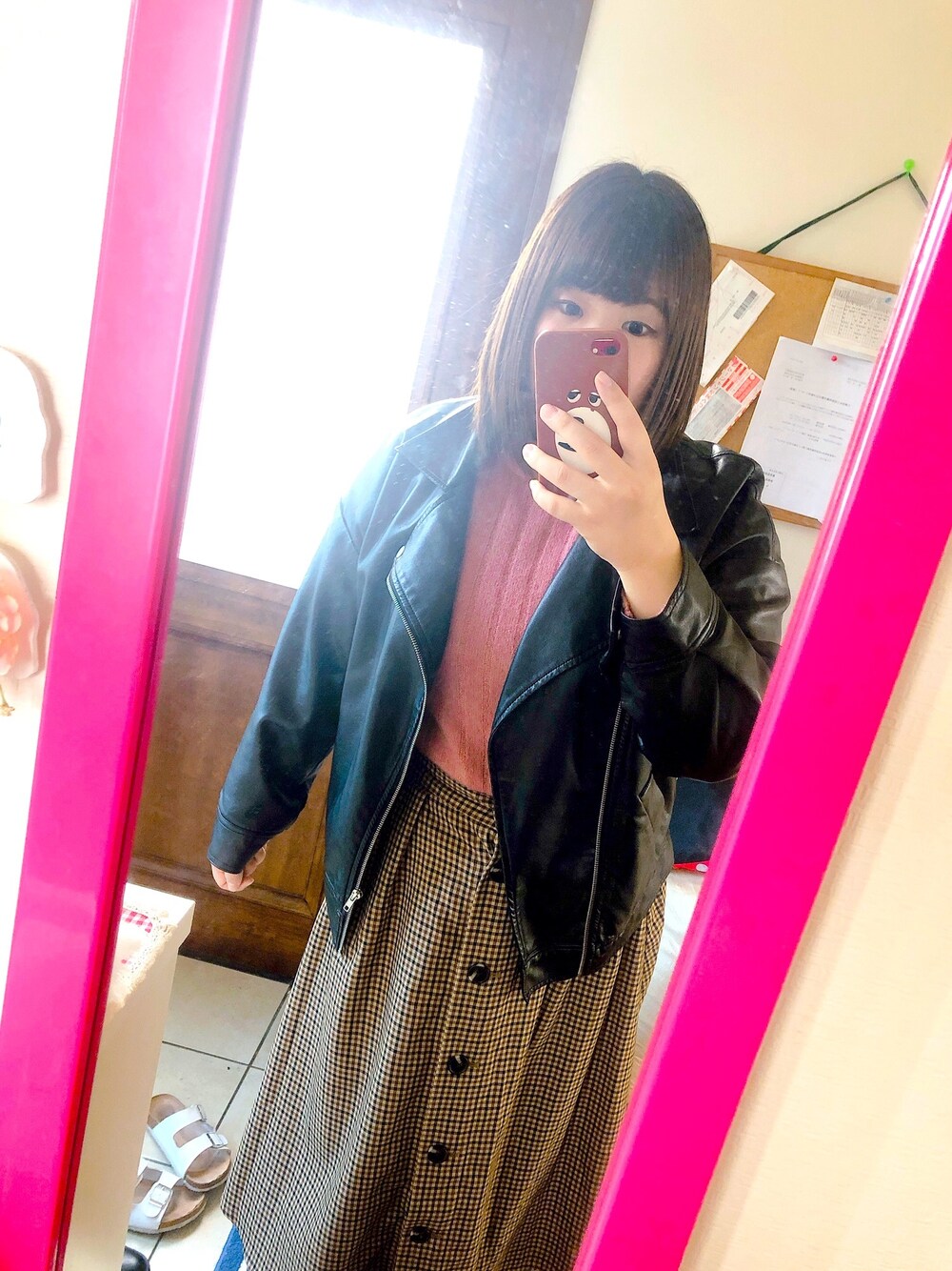「しまむらのアイテム（ニット/セーター、ピンク系）」を使った、みゆさん（レディース・155cm）の冬コーディネートの1枚目の写真