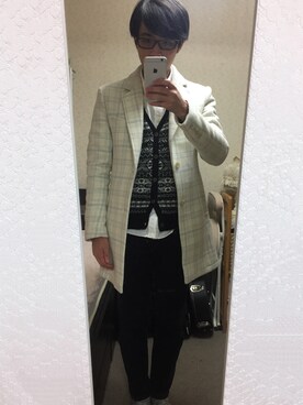 「柄×柄」｜「アイテム（チェスターコート）」を使った、Tak.Kさん（メンズ・168cm）の秋コーディネート