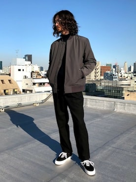 「NANO universe（ナノユニバース）のアイテム（スニーカー）」を使った、nano・universe men's STAFFさん（メンズ・173cm）の冬コーディネート