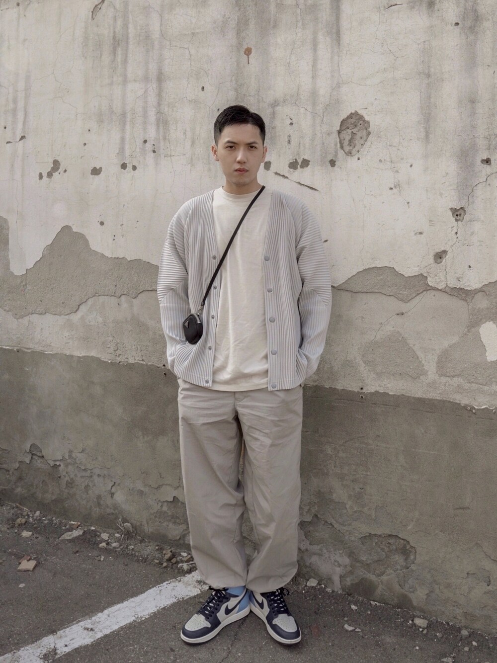 「ootd、street、daily look、春コーデ、秋コーデ、古着MIX」｜「ISSEY MIYAKEのアイテム（ジャケット/アウター、グレー系）」を使った、LWJさん（メンズ・177cm）の春コーディネートの1枚目の写真