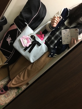 「Feroux（フェルゥ）のアイテム（バッグ）」を使った、funamonさん（レディース・152cm）の冬コーディネート