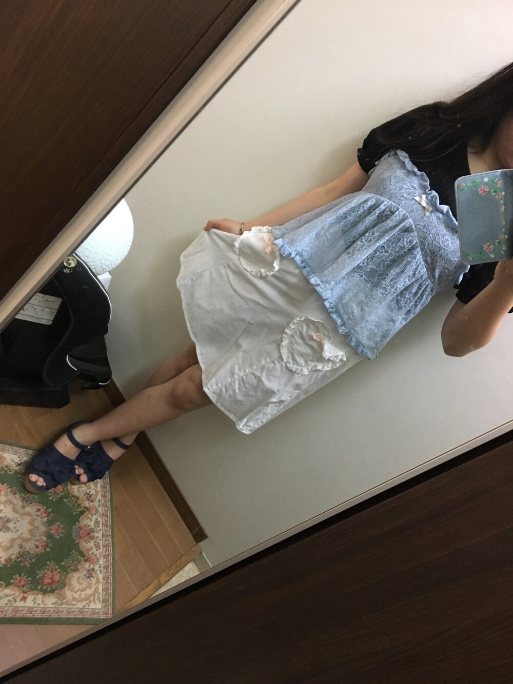 「MAJESTIC LEGON、Ank Rouge、大学生、今日から5連勤」｜「Ank Rougeのアイテム（スカート、ホワイト系）」を使った、funamonさん（レディース・151cm）の夏コーディネートの1枚目の写真