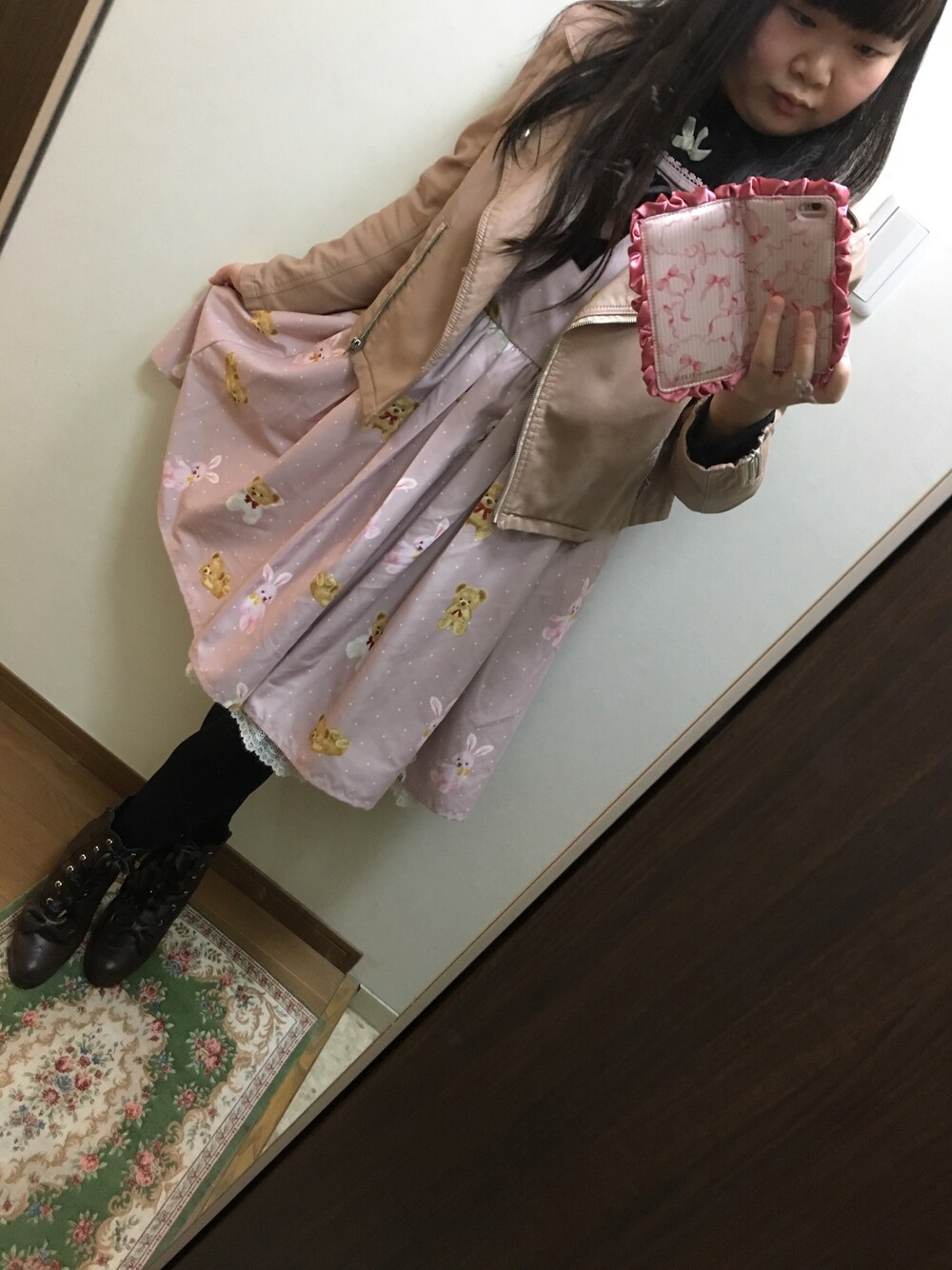 「Ank Rouge、全身Ank Rouge、Ank Rouge大好き、Ank Rougeオリジナル柄、OLIVE des OLIVE、くまうさぎ柄」｜「Ank Rougeのアイテム（ジャンパースカート、ピンク系）」を使った、funamonさん（レディース・151cm）の秋コーディネートの1枚目の写真