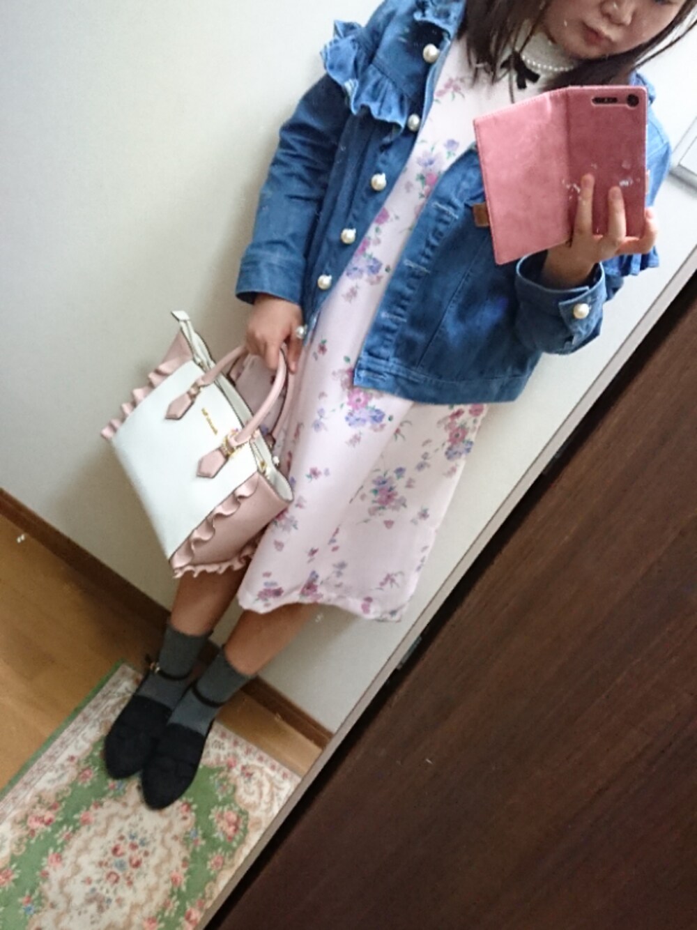 「友達とカラオケ♪、Ank Rouge、ミッシュ マッシュ(MISCH MASCH)、MAJESTIC LEGON、DAISO、108円靴下、カープ優勝セール、広島店だけ10%off、Samantha Vegaで買いものした」｜「MISCH MASCHのアイテム（ワンピース/ドレス、ピンク系）」を使った、funamonさん（レディース・152cm）の秋コーディネートの1枚目の写真