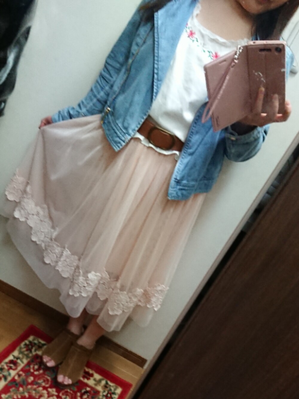 「FOREVER 21のアイテム（スカート、ピンク系）」を使った、funamonさん（レディース・152cm）の秋コーディネートの1枚目の写真
