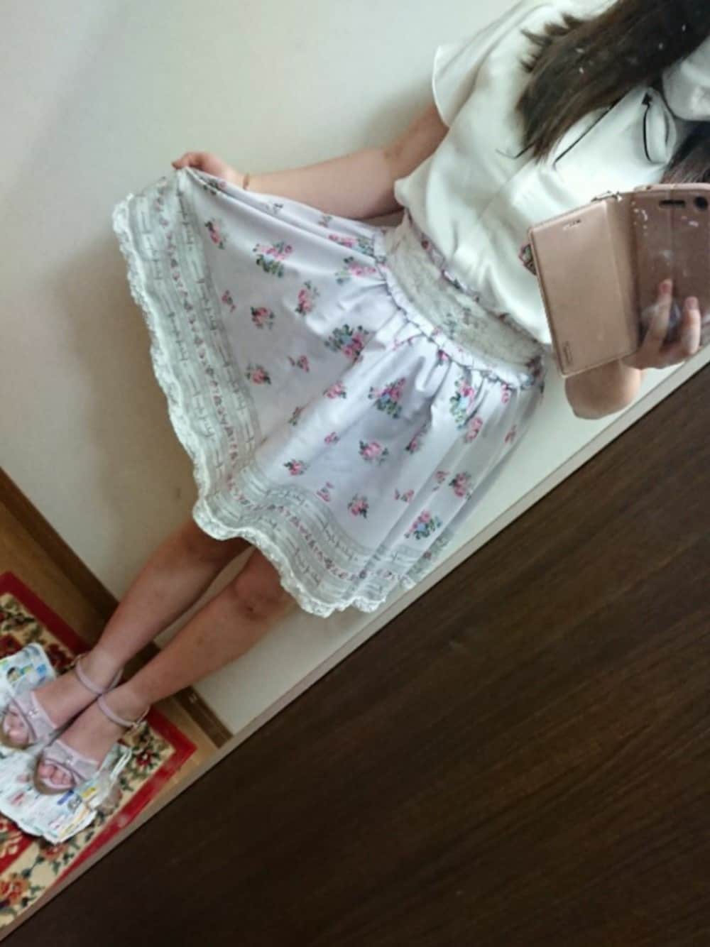 「LODISPOTTO、MISCH MASCH、Ank Rouge、Ank Rougeオリジナル柄、何年か前の、シミ取りしてもシミが取れない、通勤コーデ」｜「Ank Rougeのアイテム（スカート、パープル系）」を使った、funamonさん（レディース・152cm）の夏コーディネートの1枚目の写真