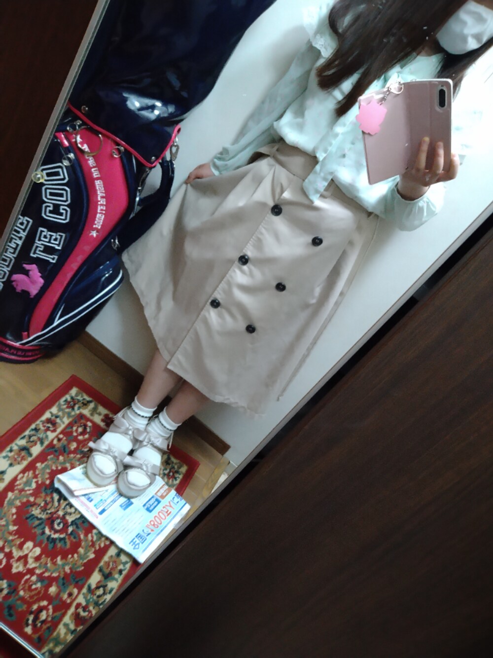 「OLIVE des OLIVE、Ank Rouge、swankiss、threeppy、300円靴下、靴下 × サンダル」｜「Ank Rougeのアイテム（スカート、ベージュ系）」を使った、funamonさん（レディース・152cm）の春コーディネートの1枚目の写真