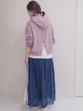 「reca（レカ）のアイテム（パーカー）」を使った、𝐦𝐚𝐱𝐡𝐨𝐧𝐞𝐲さん（レディース・160cm）の春コーディネート