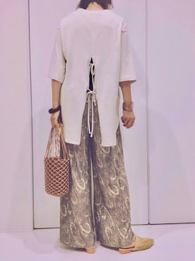 「アイテム（バングル/リストバンド、パープル系）」を使った、𝐦𝐚𝐱𝐡𝐨𝐧𝐞𝐲さん（レディース・160cm）の夏コーディネート
