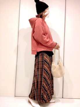 「赤チェック」｜「アイテム（アクセサリー）」を使った、𝐦𝐚𝐱𝐡𝐨𝐧𝐞𝐲さん（レディース・160cm）の冬コーディネート