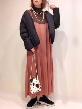 「c.u.l（シーユーエル）のアイテム（シューズ）」を使った、𝐦𝐚𝐱𝐡𝐨𝐧𝐞𝐲さん（レディース・160cm）の冬コーディネート