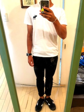 「Abercrombie&Fitch（アバークロンビーアンドフィッチ）のアイテム（Tシャツ/カットソー）」を使った、S・Y  相互さん（メンズ・169cm）の夏コーディネート