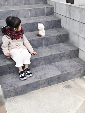 「kids」｜「アイテム（おもちゃ）」を使った、keemiiiiiさん（キッズ・100cm）の秋コーディネート