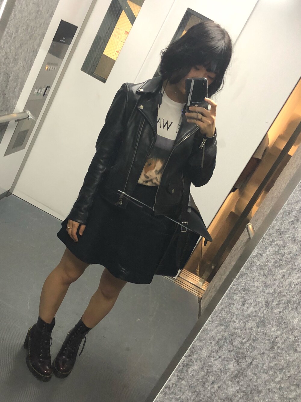 「グランジ、ドクターマーチン、Dr.Martens、ライダース、ridersjacket、rock」｜「UNITED TOKYOのカウレザーダブルライダース（ライダースジャケット、ブラック系）」を使った、ringoさん（レディース・157cm）の秋コーディネートの1枚目の写真