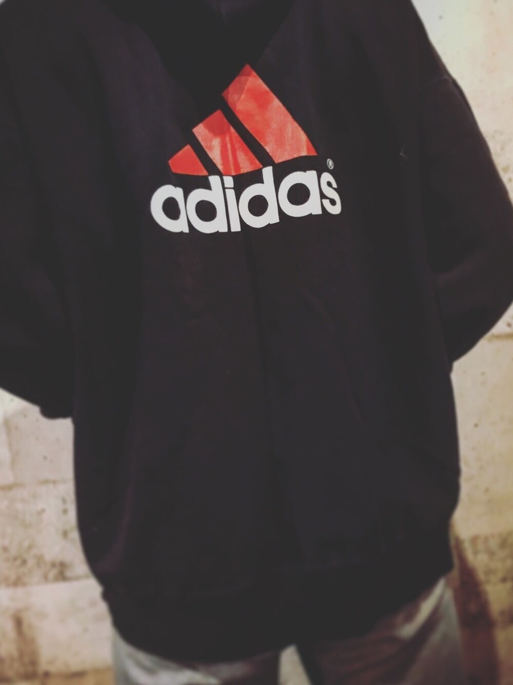 「楽チンコーデ」｜「adidasのアイテム（パーカー、ブラック系）」を使った、sshootaaさん（メンズ・177cm）の夏コーディネートの1枚目の写真